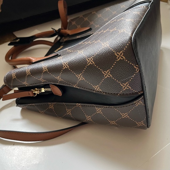 Nine West dark & light brown leather handbag with removeable adjustable straps - Picture 16 of 16